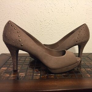 Naturalizer Brown Studded Heels